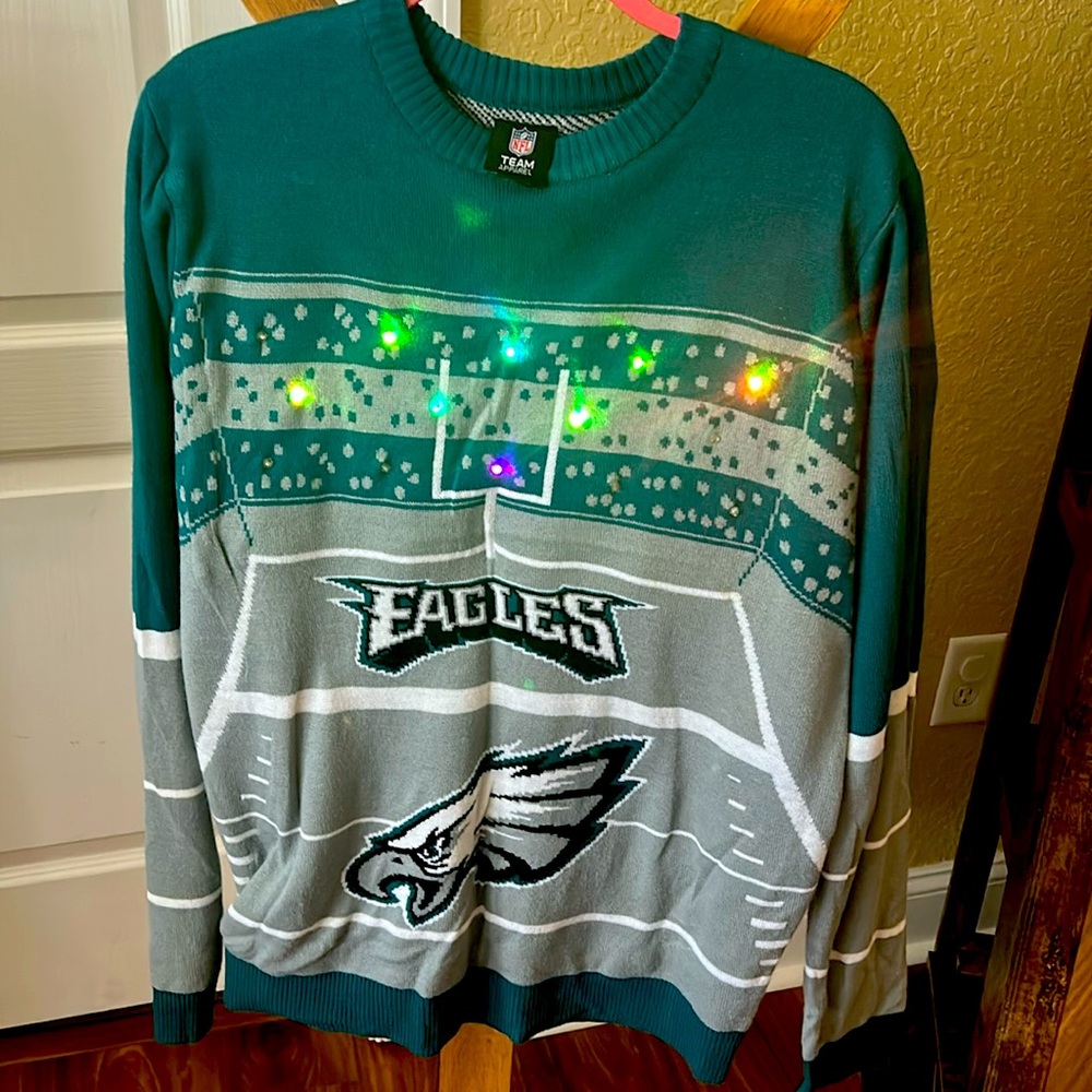 Super Bowl champion Philadelphia Eagles light up sweater Size L
